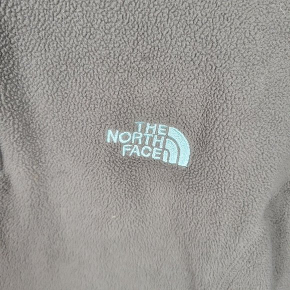 The North Face L Women Polartec Classic 1/3 zip up pullover - Picture 6 of 14
